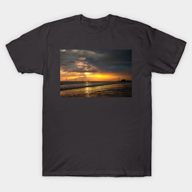January sunrise on the coast of Northumberland T-Shirt by Violaman